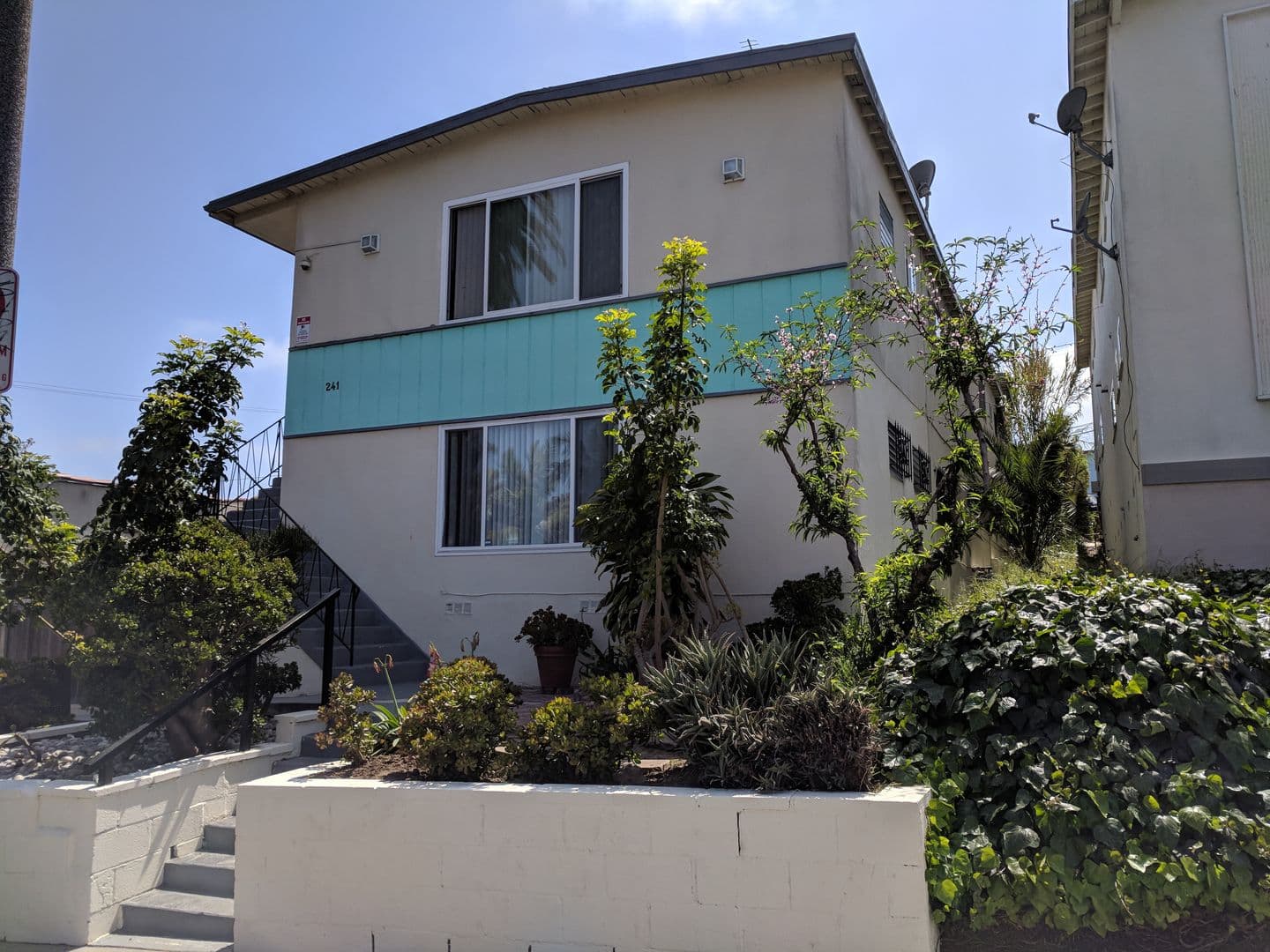Venice CA Apartment: 241 4th Ave
