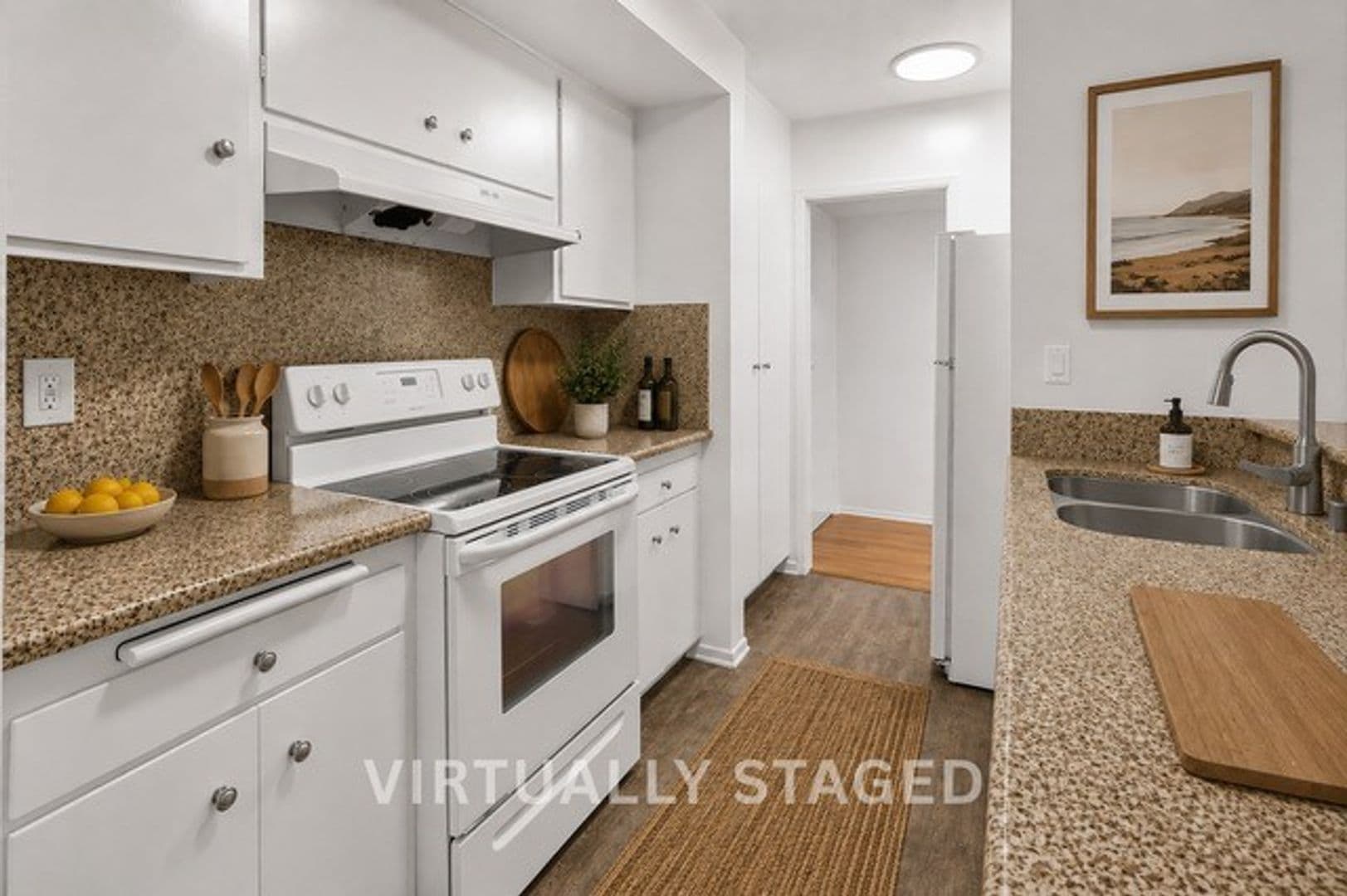Los Angeles Apartment: 11946 Montana Ave