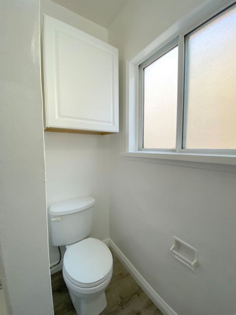Venice CA Apartment: 615 Ocean Front Walk