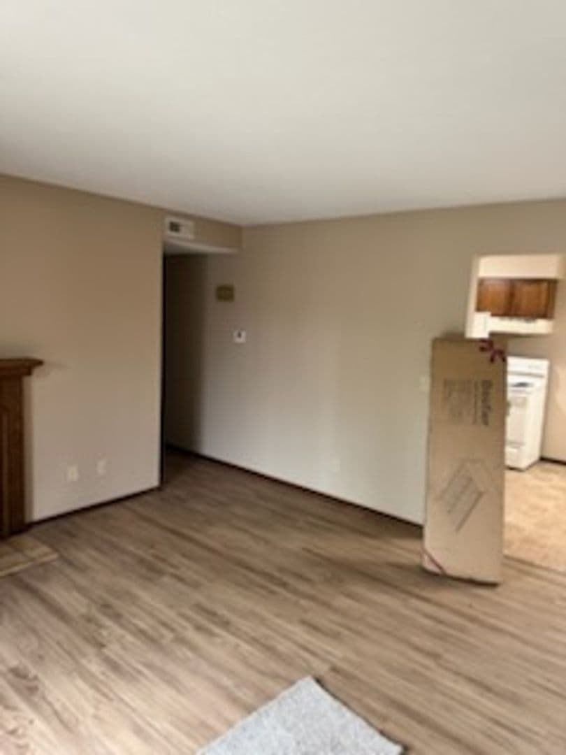 Bloomington Apartment: 2004 Tracy Dr