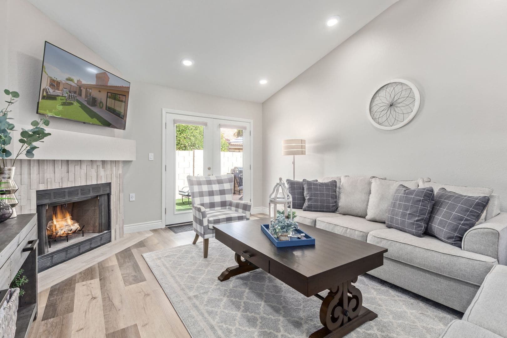 Mesa Townhome: 945 N. Pasadena