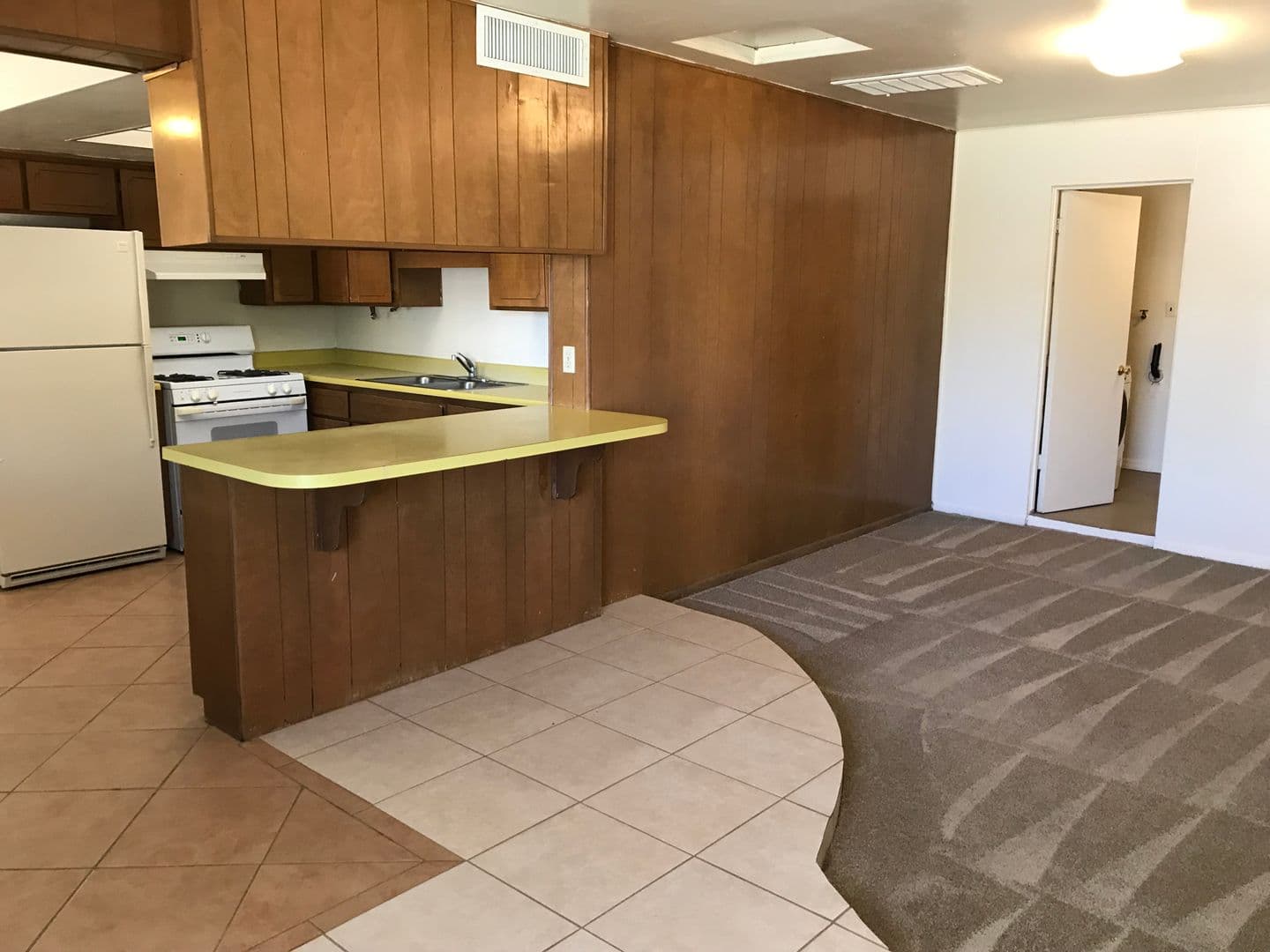 Tempe House: 529 W. 17th Place