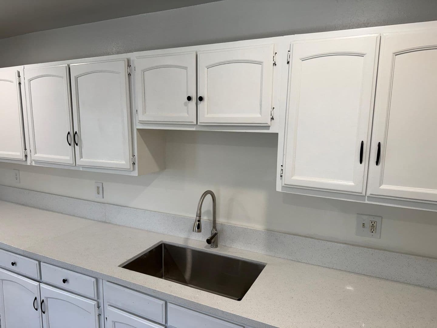 LOS ANGELES Apartment: 6210 VERMONT AVE.
