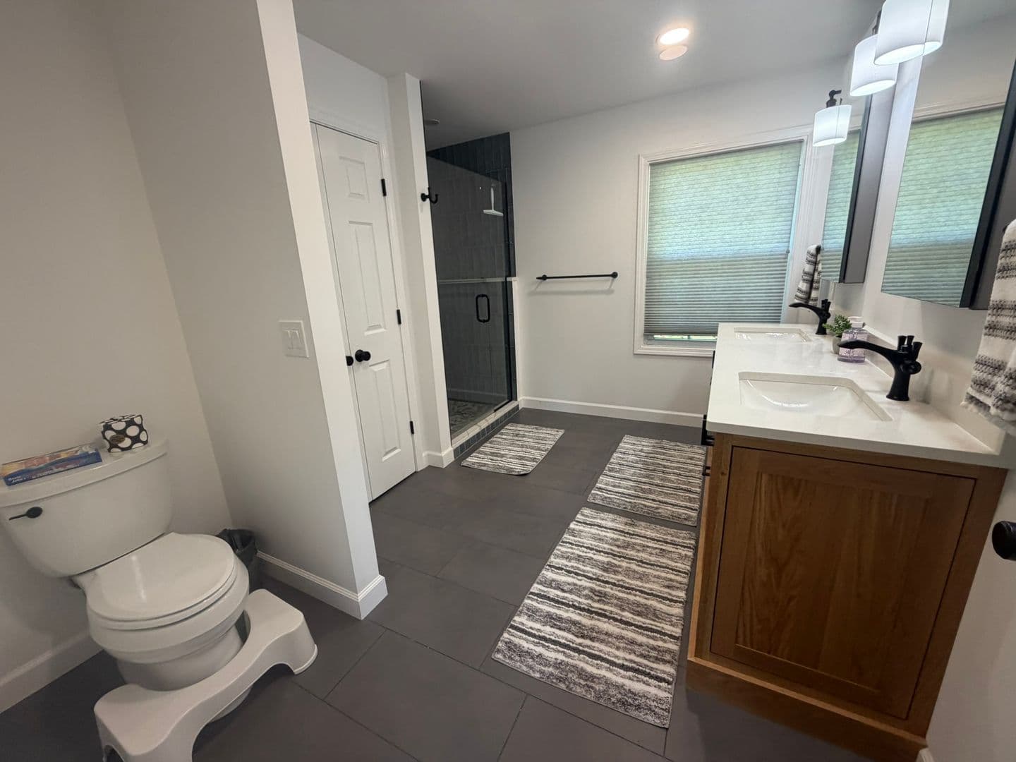 Columbia House: 7900 S Tomlin Hill Rd