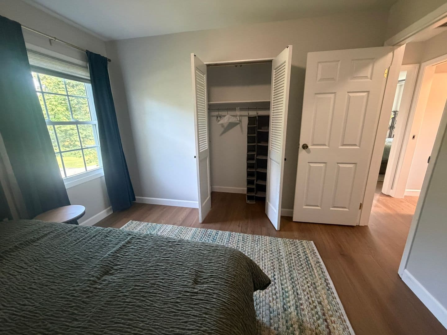 Columbia House: 7900 S Tomlin Hill Rd