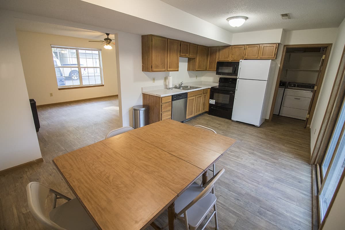 Columbia Apartment: 1616 Anthony St