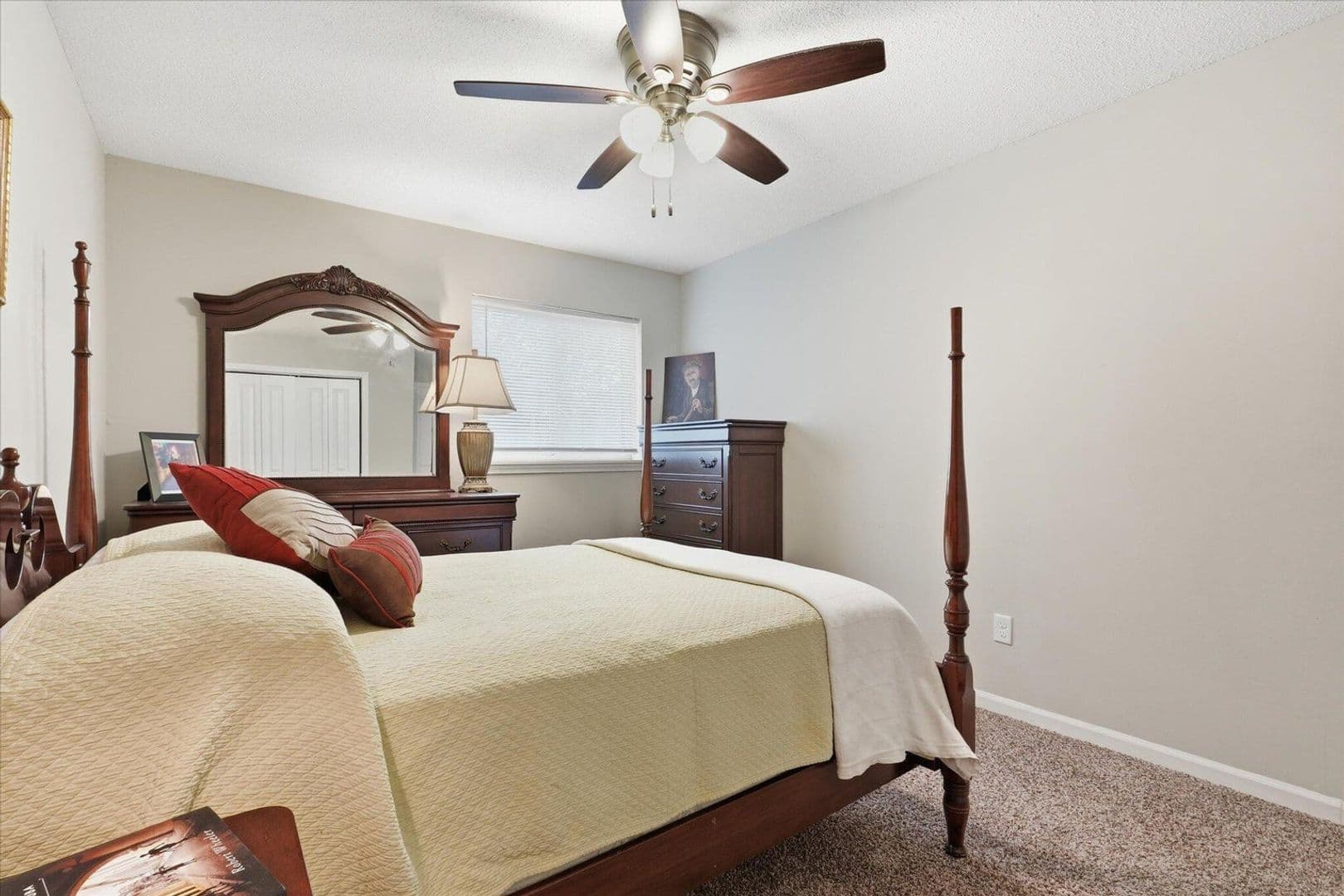 Columbia Multiplex: Juniper Dr - 1802
