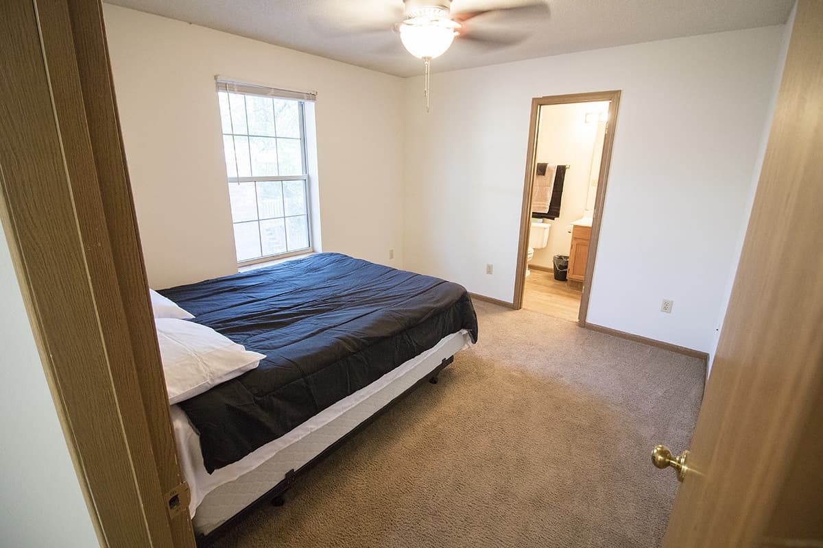 Columbia Apartment: 1616 Anthony St