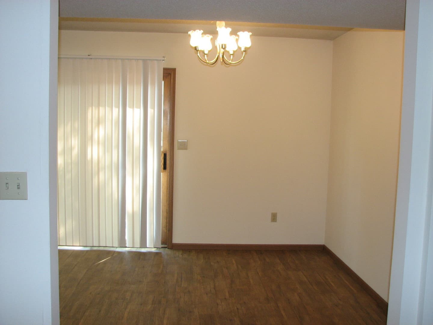 Columbia Apartment: 1616 Anthony St