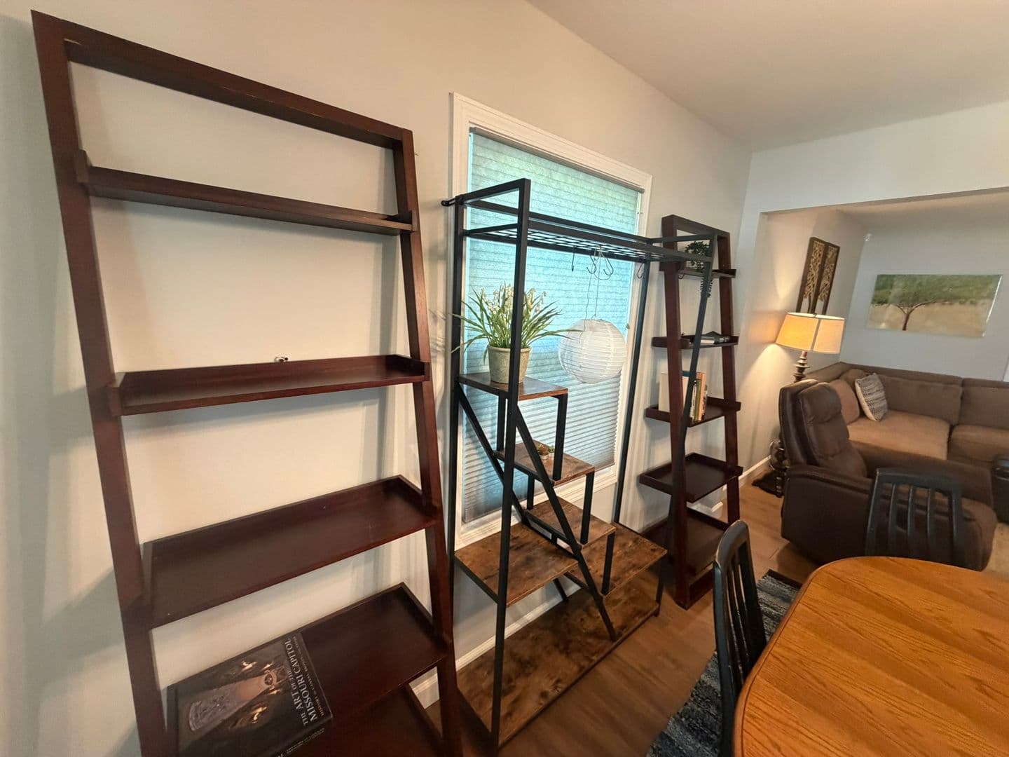Columbia House: 7900 S Tomlin Hill Rd