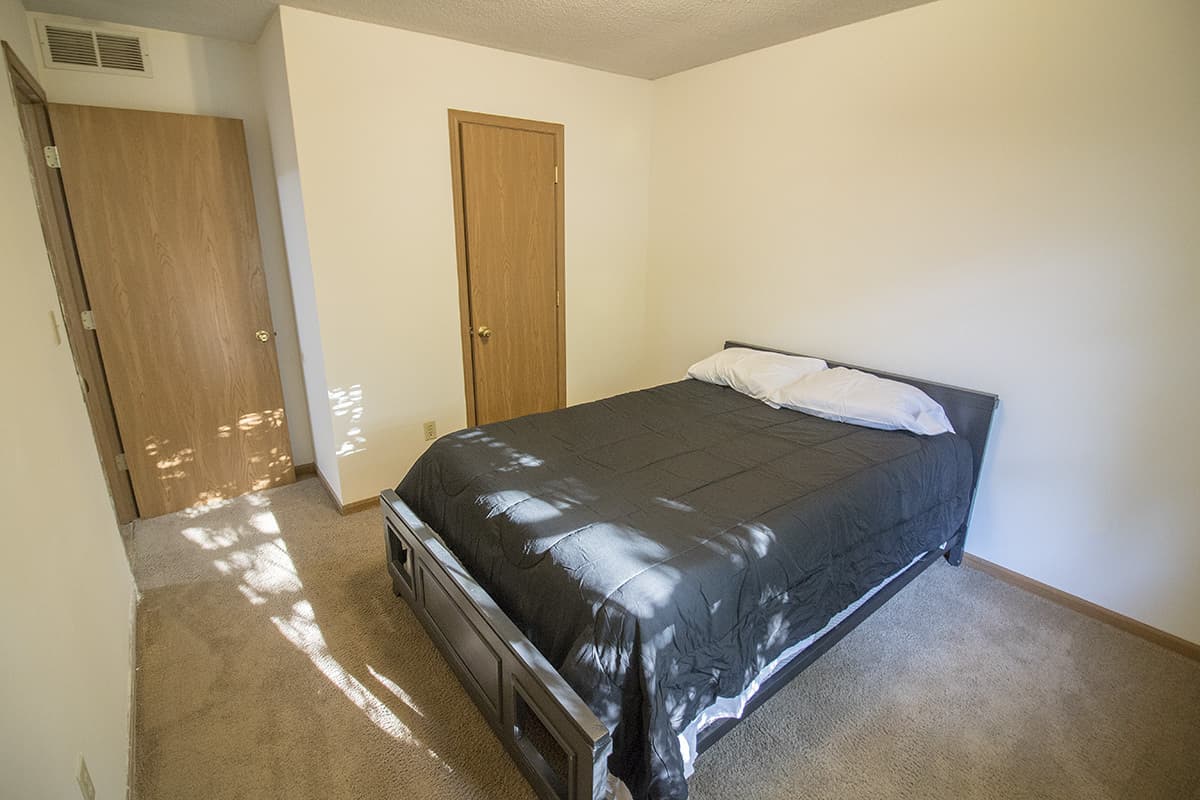 Columbia Apartment: 1616 Anthony St
