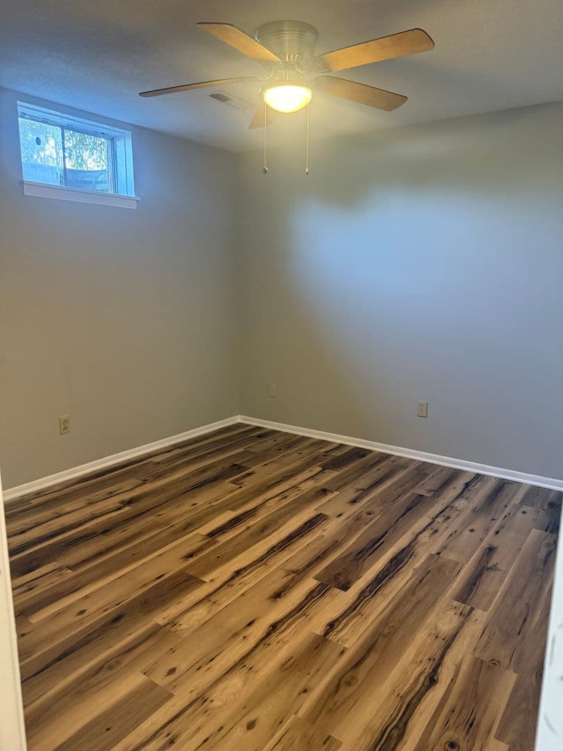 Columbia Apartment: Mesa Dr 4304