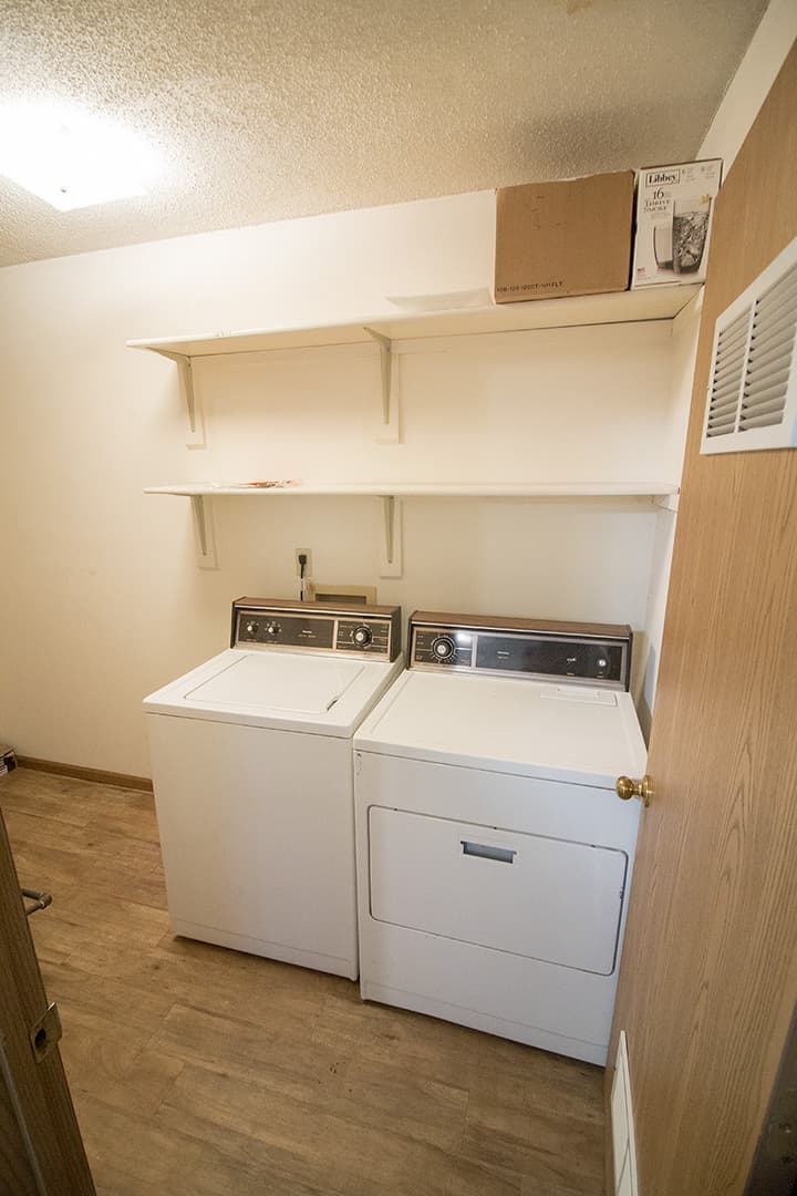 Columbia Apartment: 1616 Anthony St