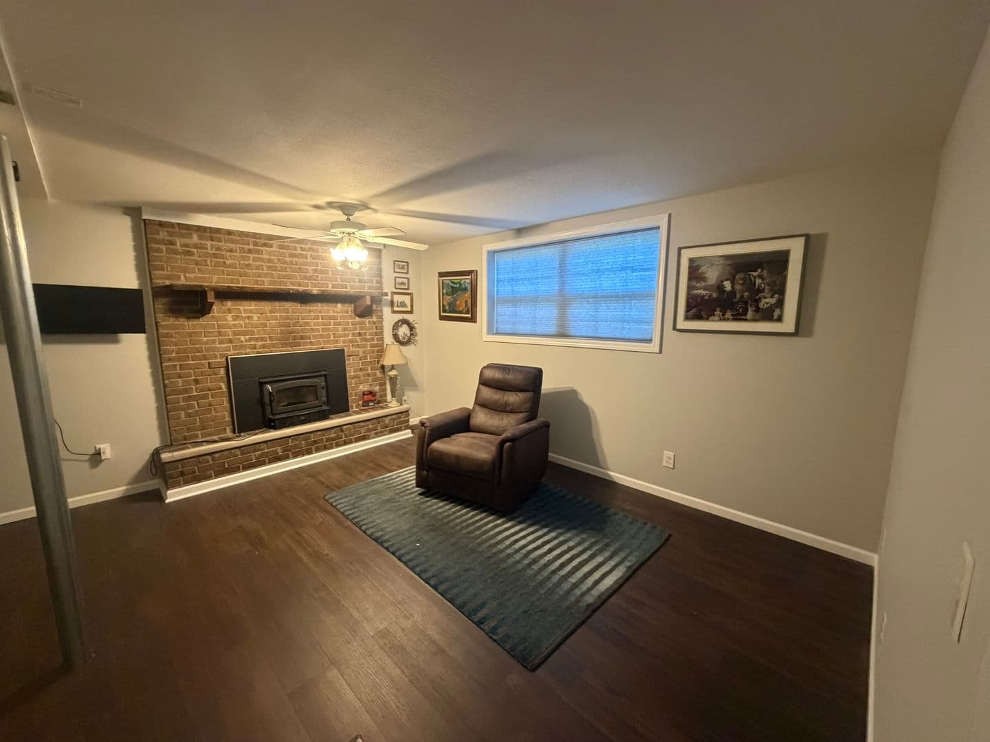 Columbia House: 7900 S Tomlin Hill Rd