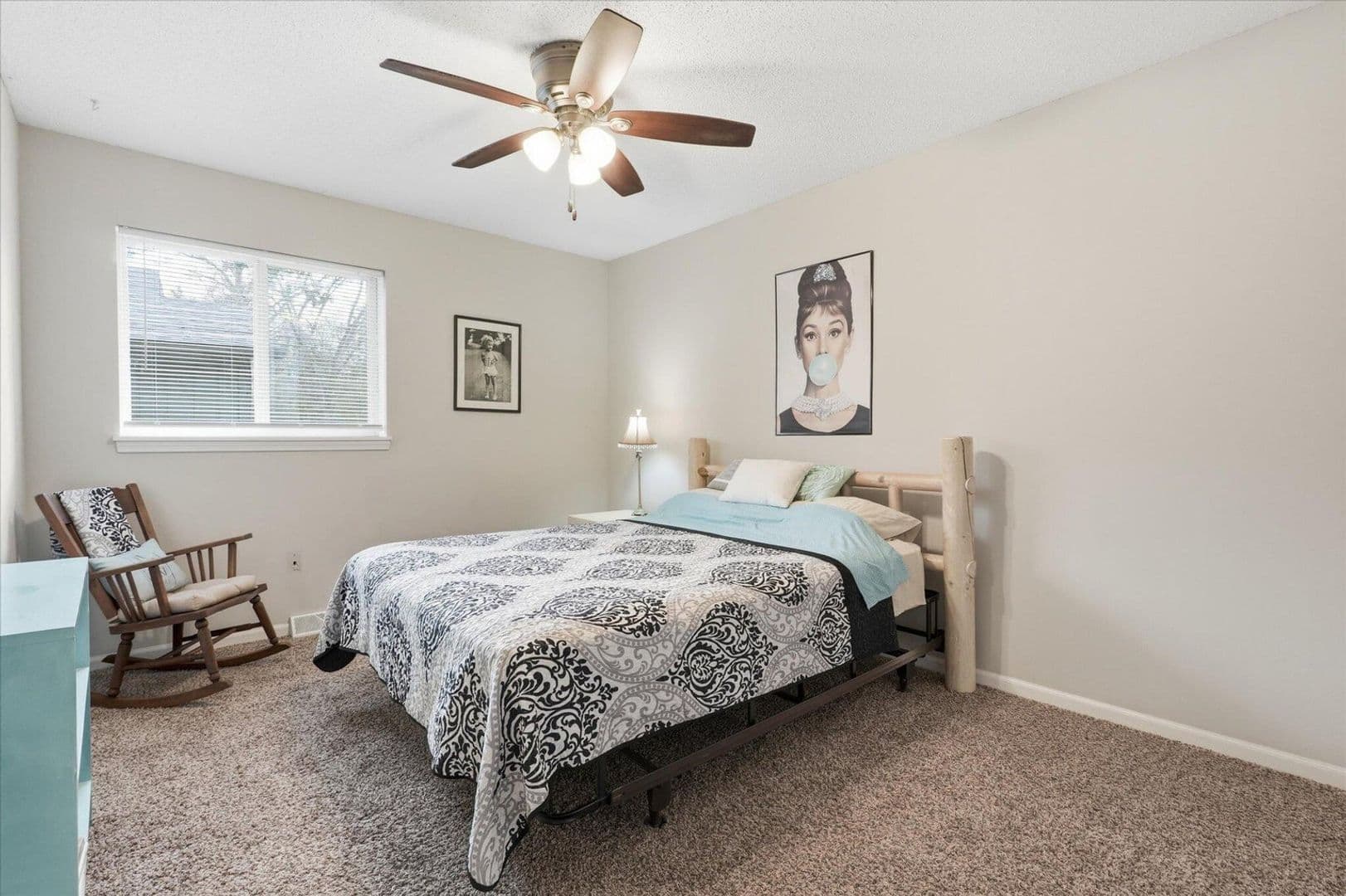 Columbia Multiplex: Juniper Dr - 1802