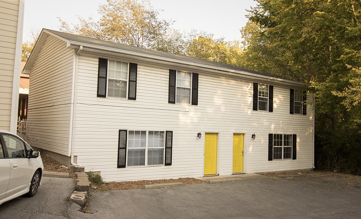 Columbia Apartment: 1616 Anthony St