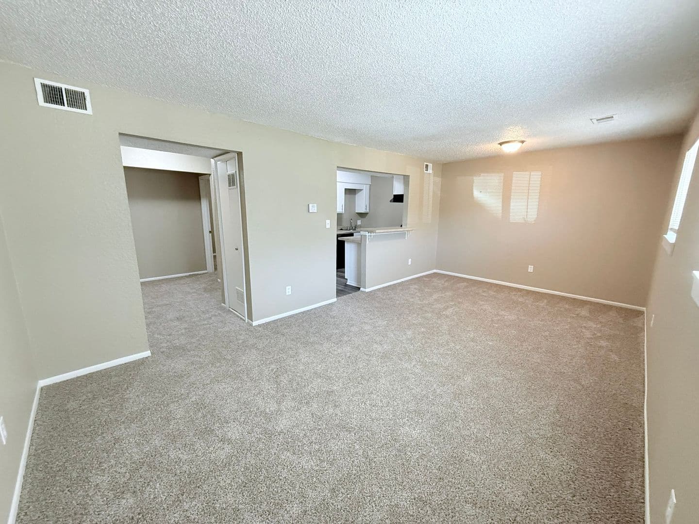 Independence Apartment: 1712 S. Ash Ave.