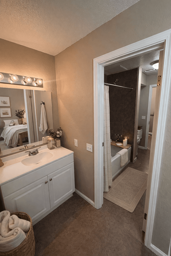 Kansas City Apartment: 9444 Newton Ave