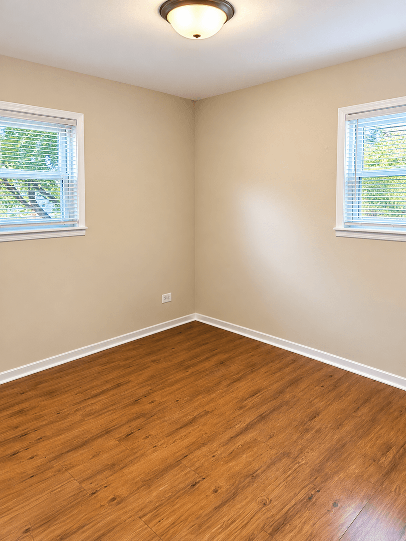 Waukegan House: 2800 Pine