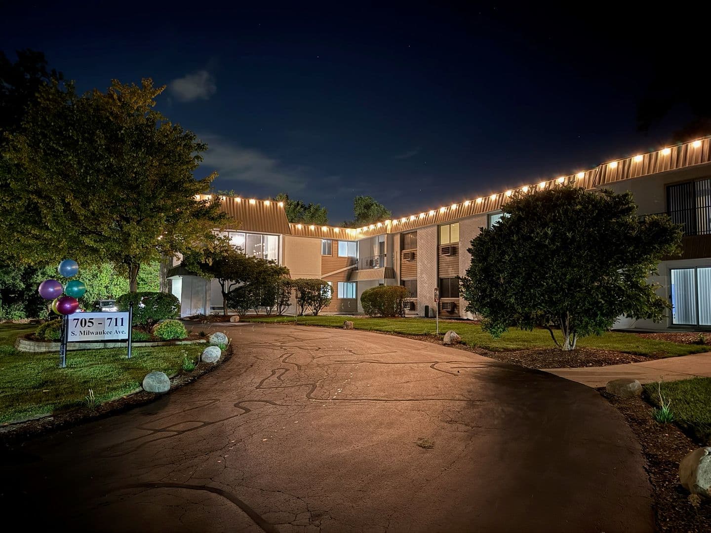Libertyville Condo: 705 S. Milwaukee Ave Unit 109