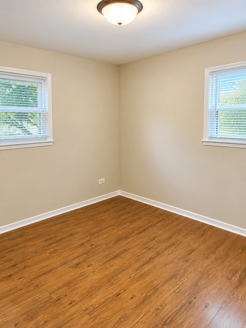 Waukegan House: 2800 Pine