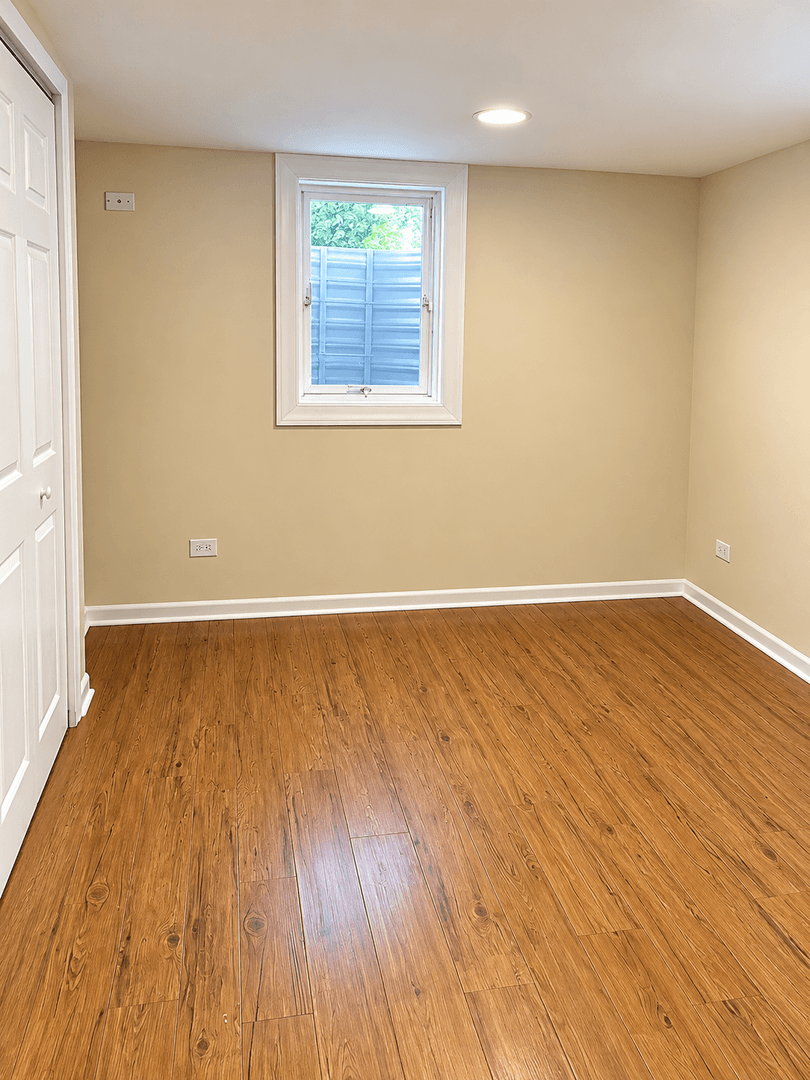 Waukegan House: 2800 Pine