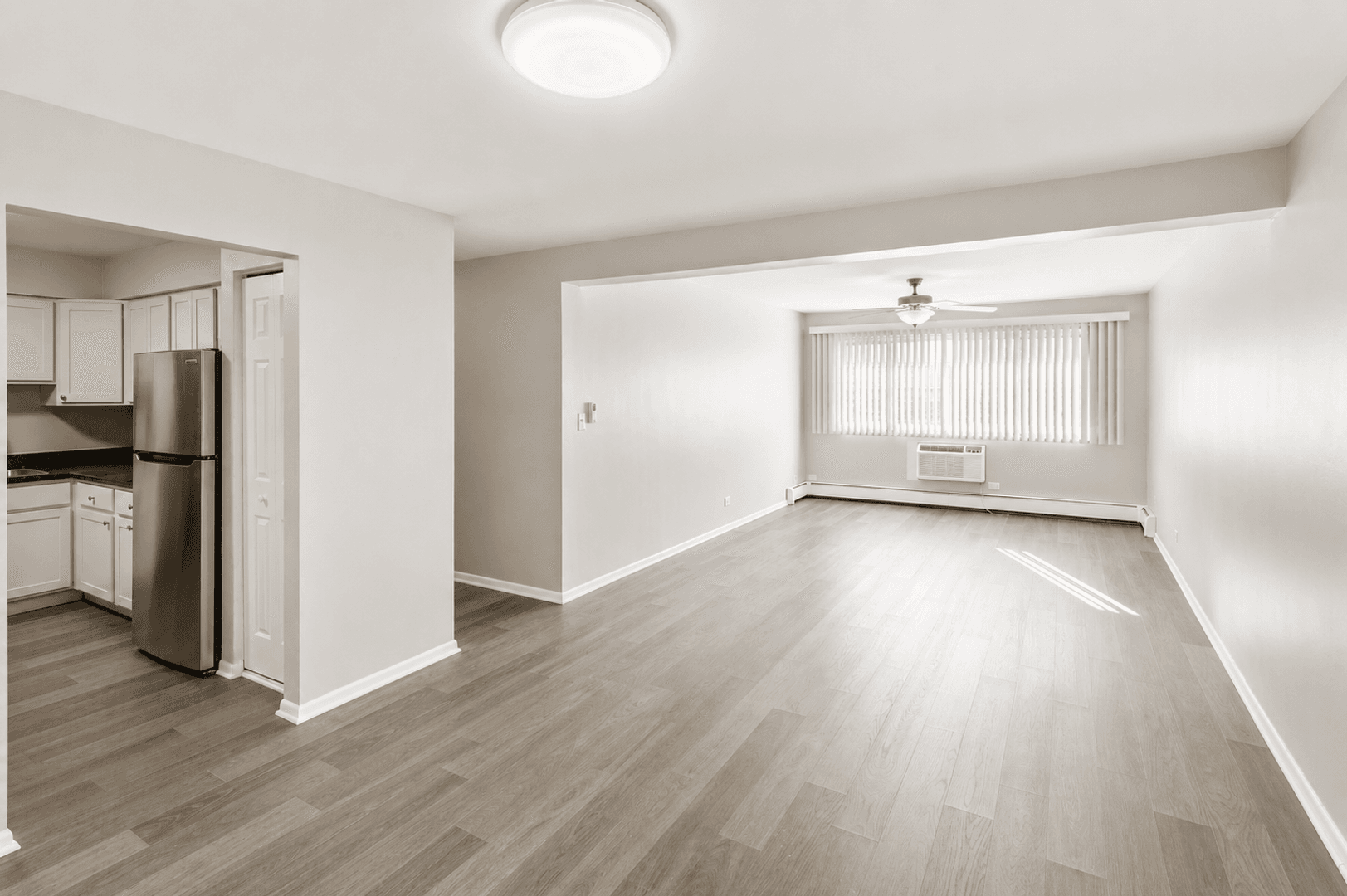 Libertyville Condo: 705 S. Milwaukee Ave Unit 109