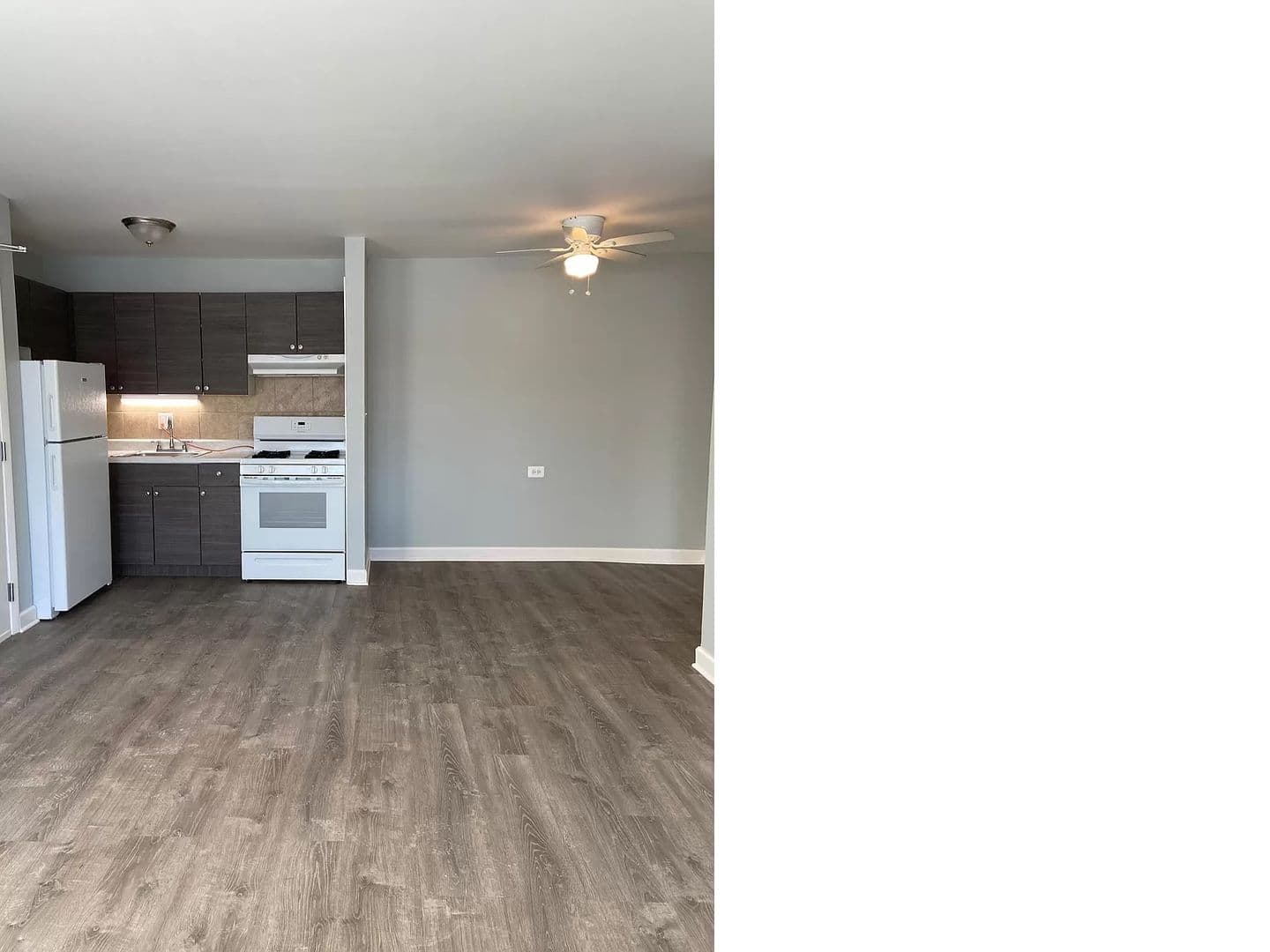 Waukegan Apartment: 2021 Western Ave