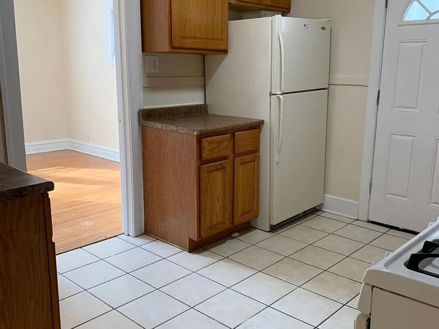 Waukegan Apartment: 514-522 Douglas