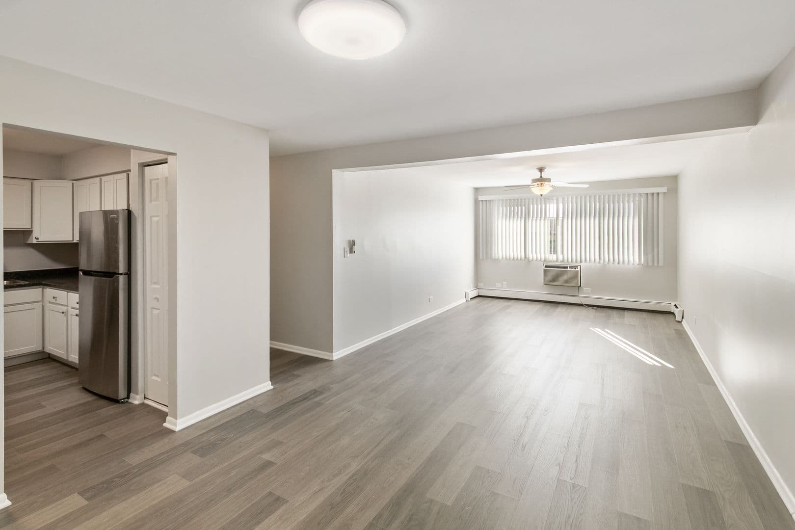 Libertyville Condo: 711 S. Milwaukee Ave Unit 104