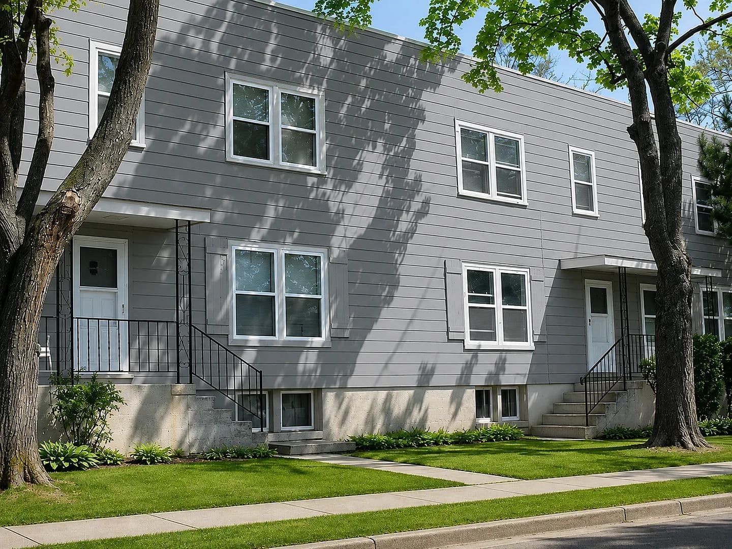 Waukegan Apartment: 514-522 Douglas