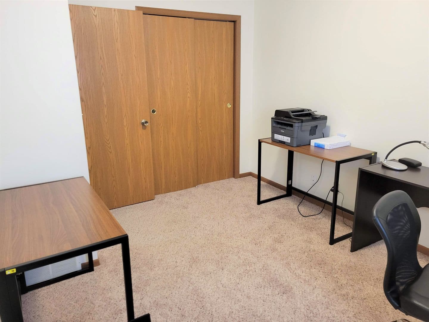 Eau Claire Apartment: 4814 Speros Lane
