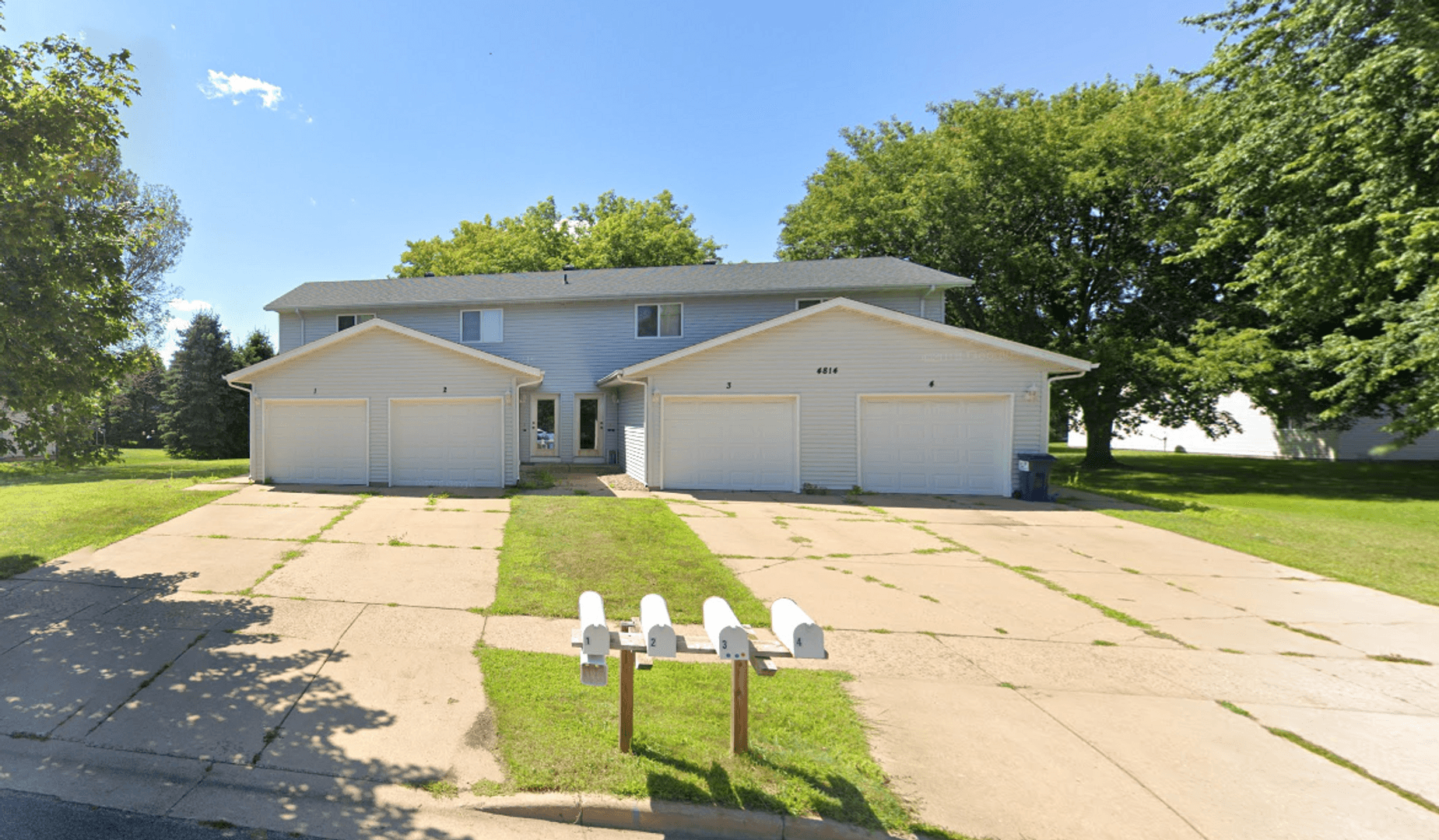 Eau Claire Apartment: 4814 Speros Lane