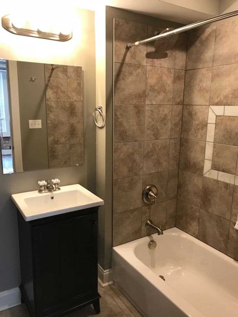 Pittsburgh Apartment: 5825 E. Liberty Blvd.