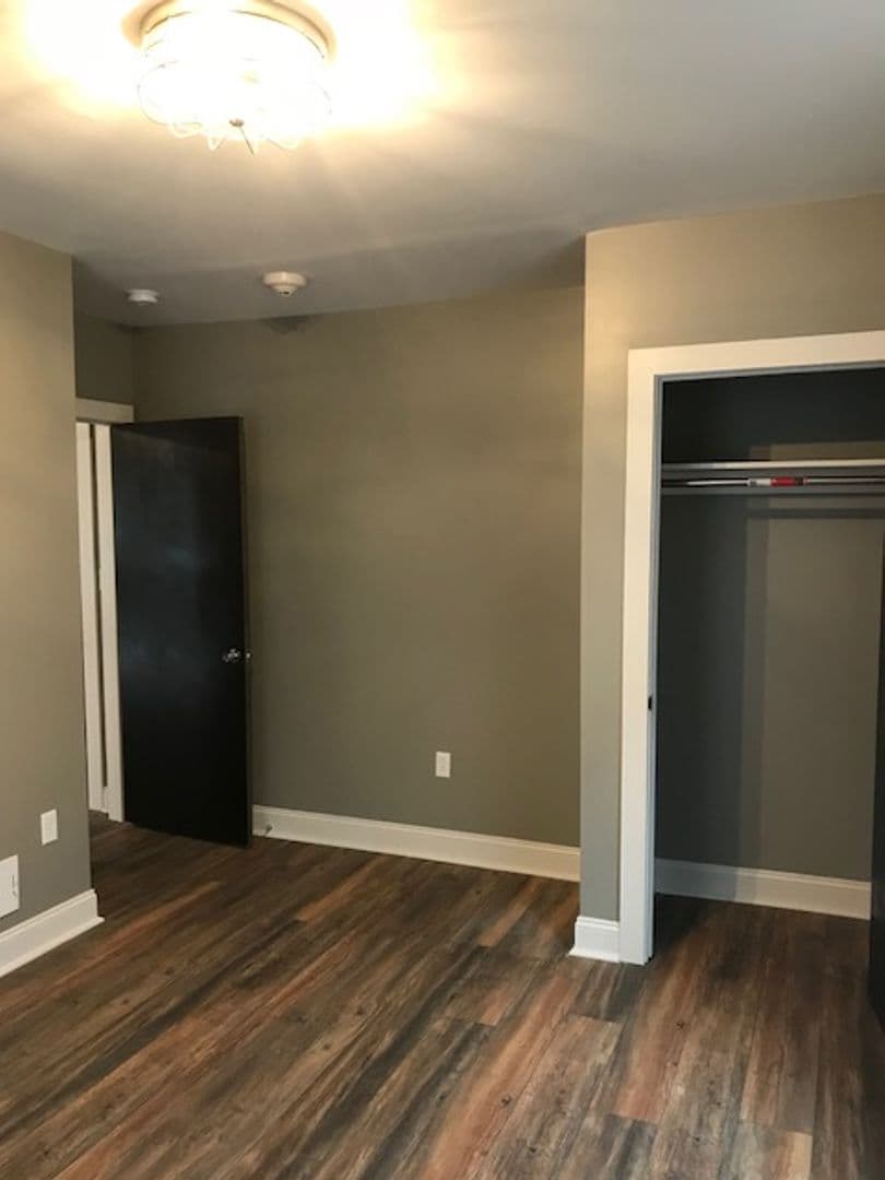 Pittsburgh Apartment: 5825 E. Liberty Blvd.