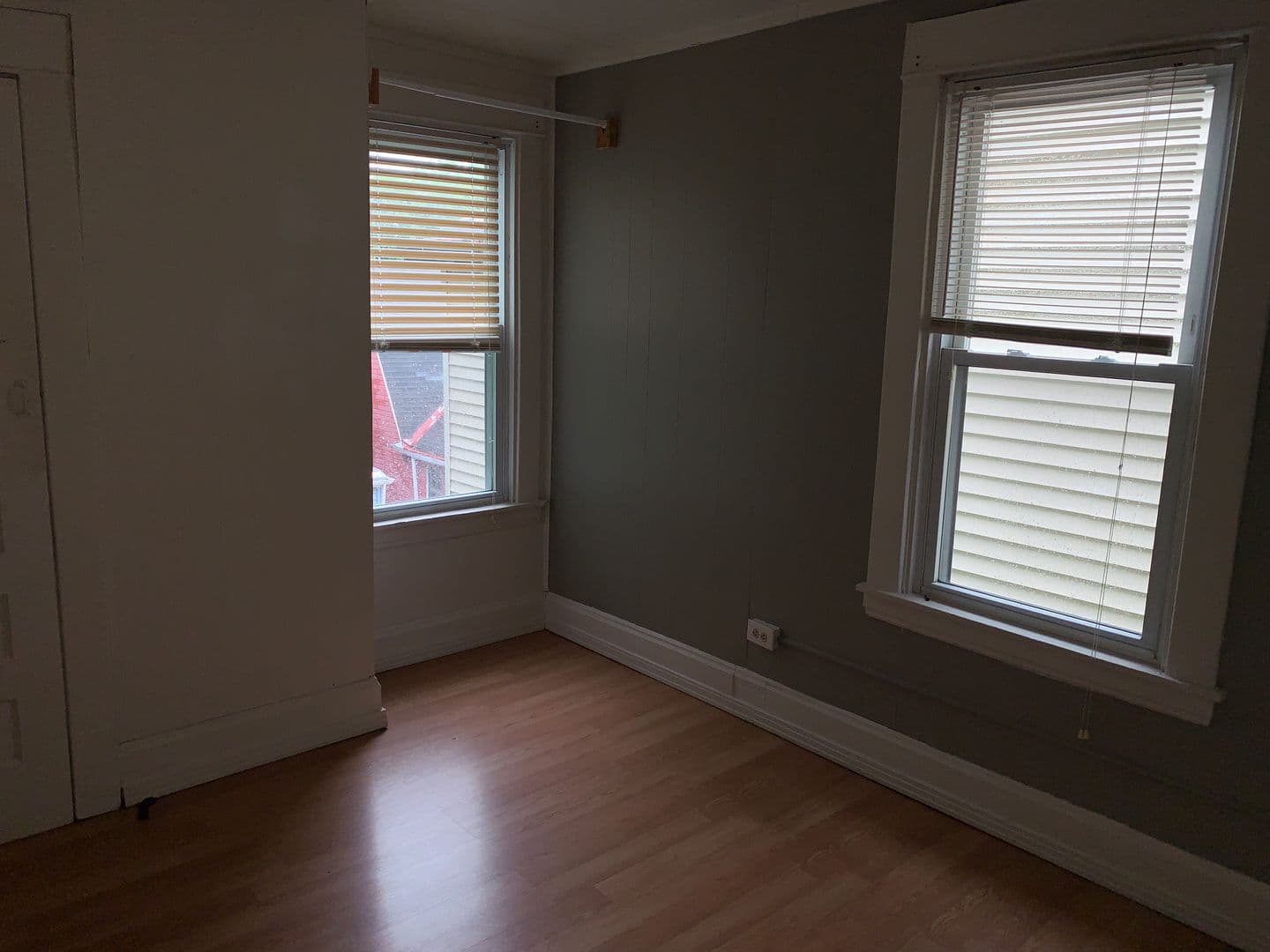 Pittsburgh House: 230 Robinson Street