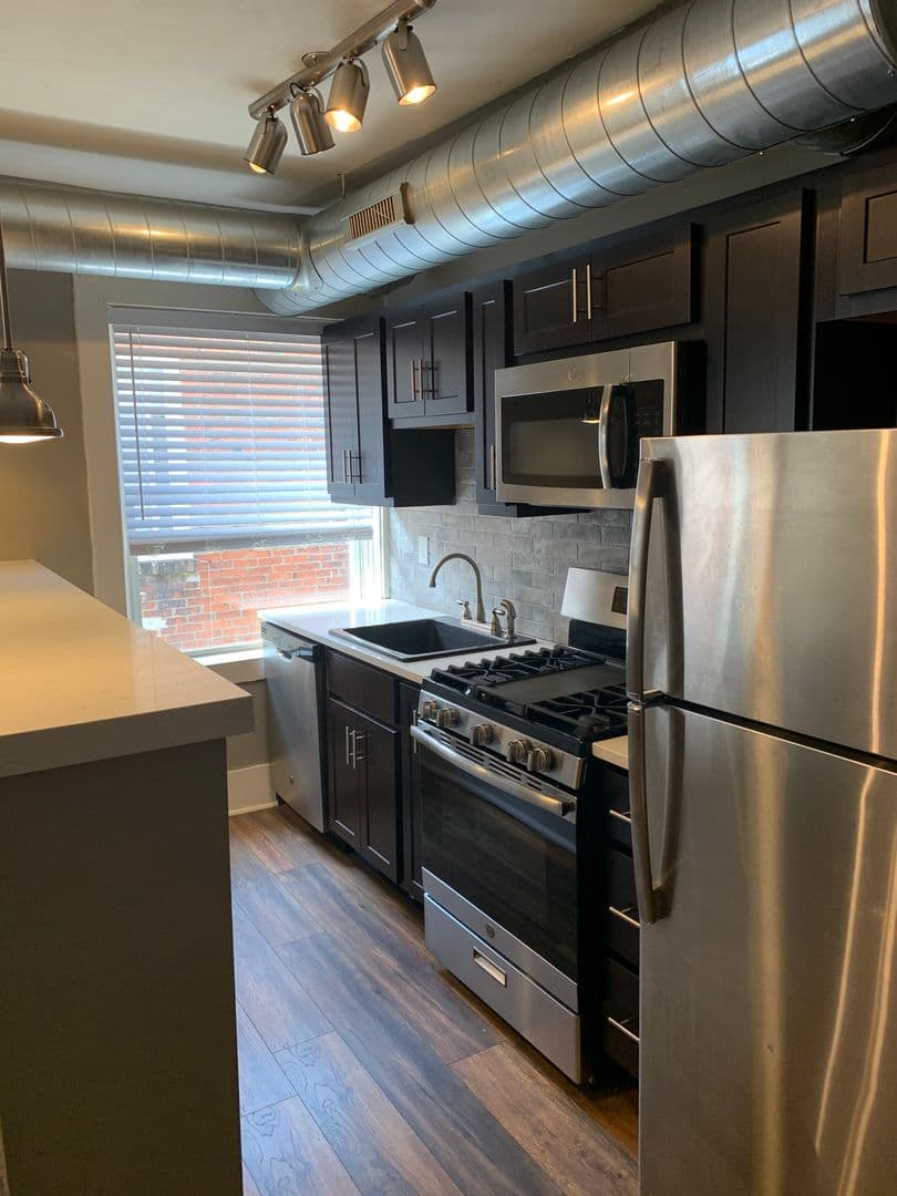 Pittsburgh Apartment: 3450 Ward Street