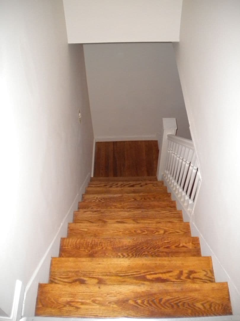 Pittsburgh House: 147 Chesterfield Road