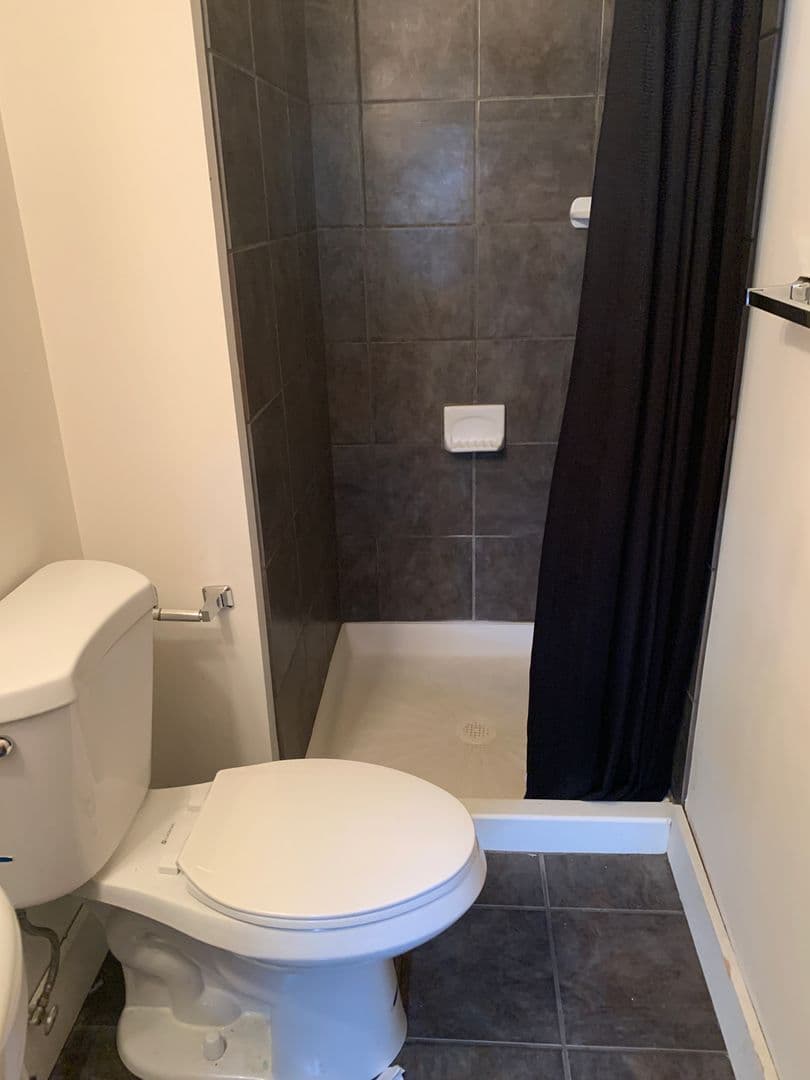 Pittsburgh Apartment: 3950-3952 Woolslayer Way