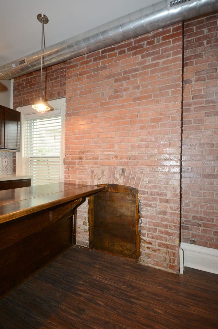 Pittsburgh Apartment: 302 S. Negley Ave.