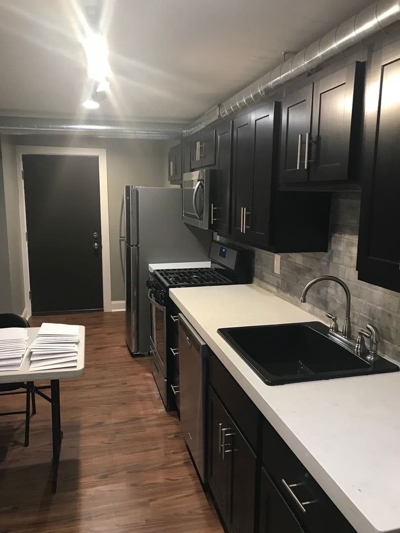 Pittsburgh Apartment: 327 N. Neville Street