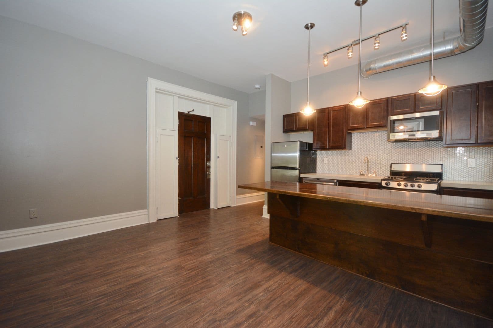 Pittsburgh Apartment: 302 S. Negley Ave.