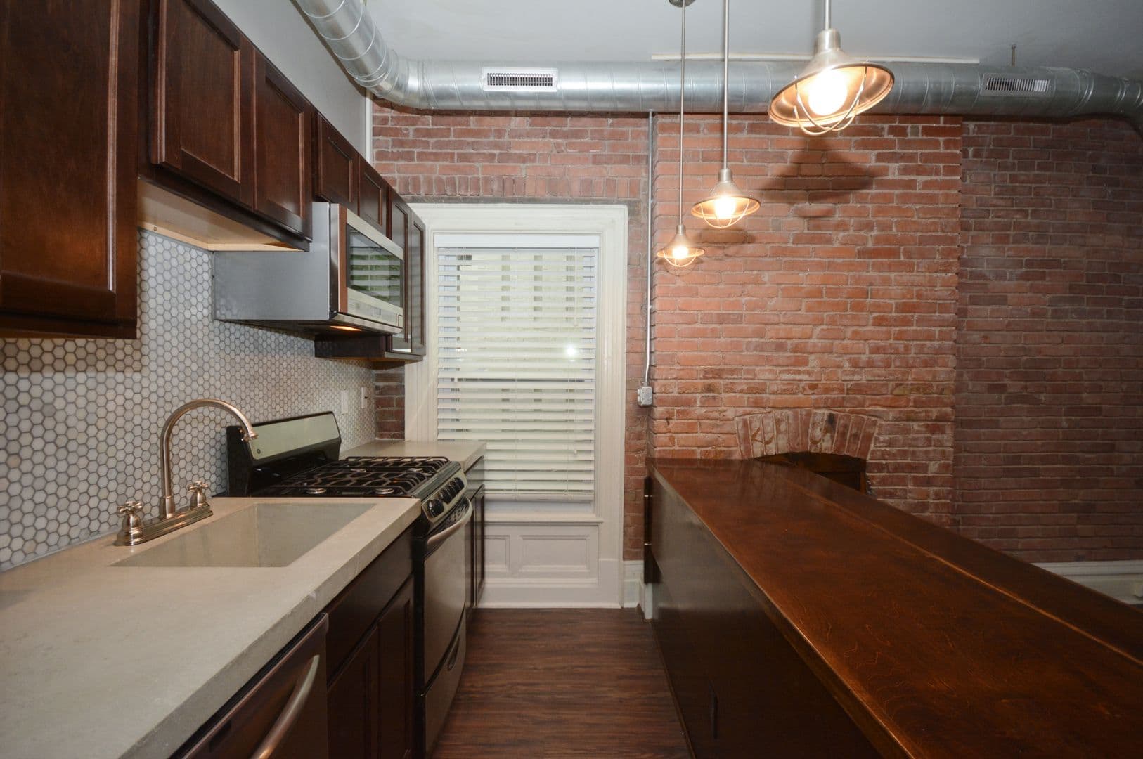 Pittsburgh Apartment: 302 S. Negley Ave.