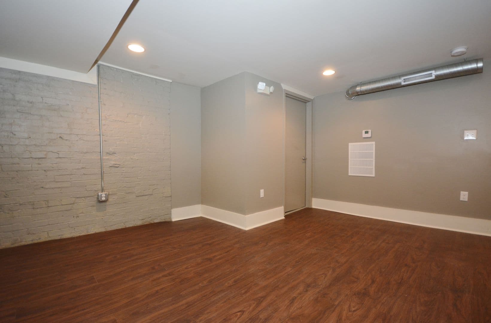 Pittsburgh Apartment: 302 S. Negley Ave.