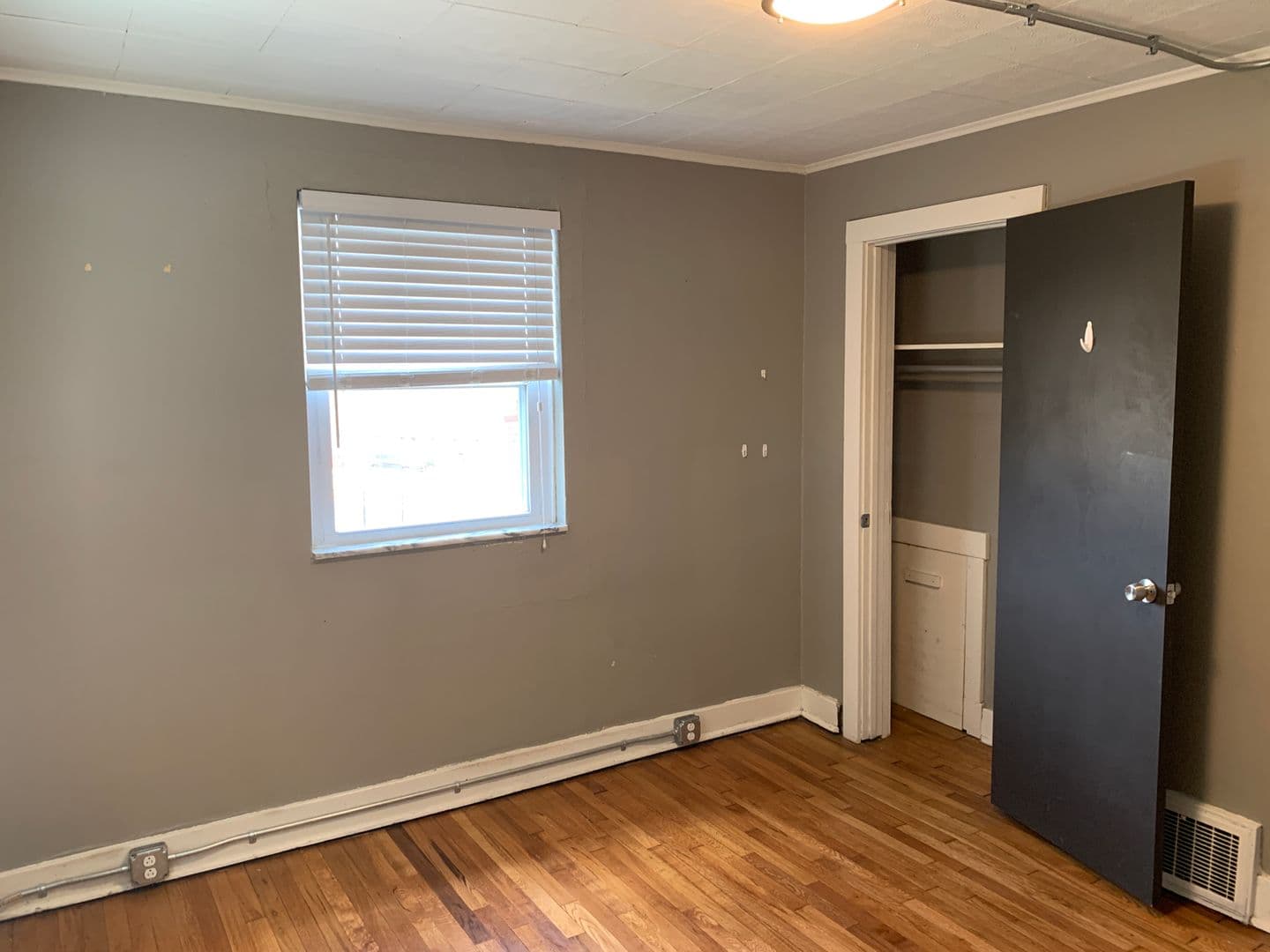 Pittsburgh House: 3323 Niagara Street