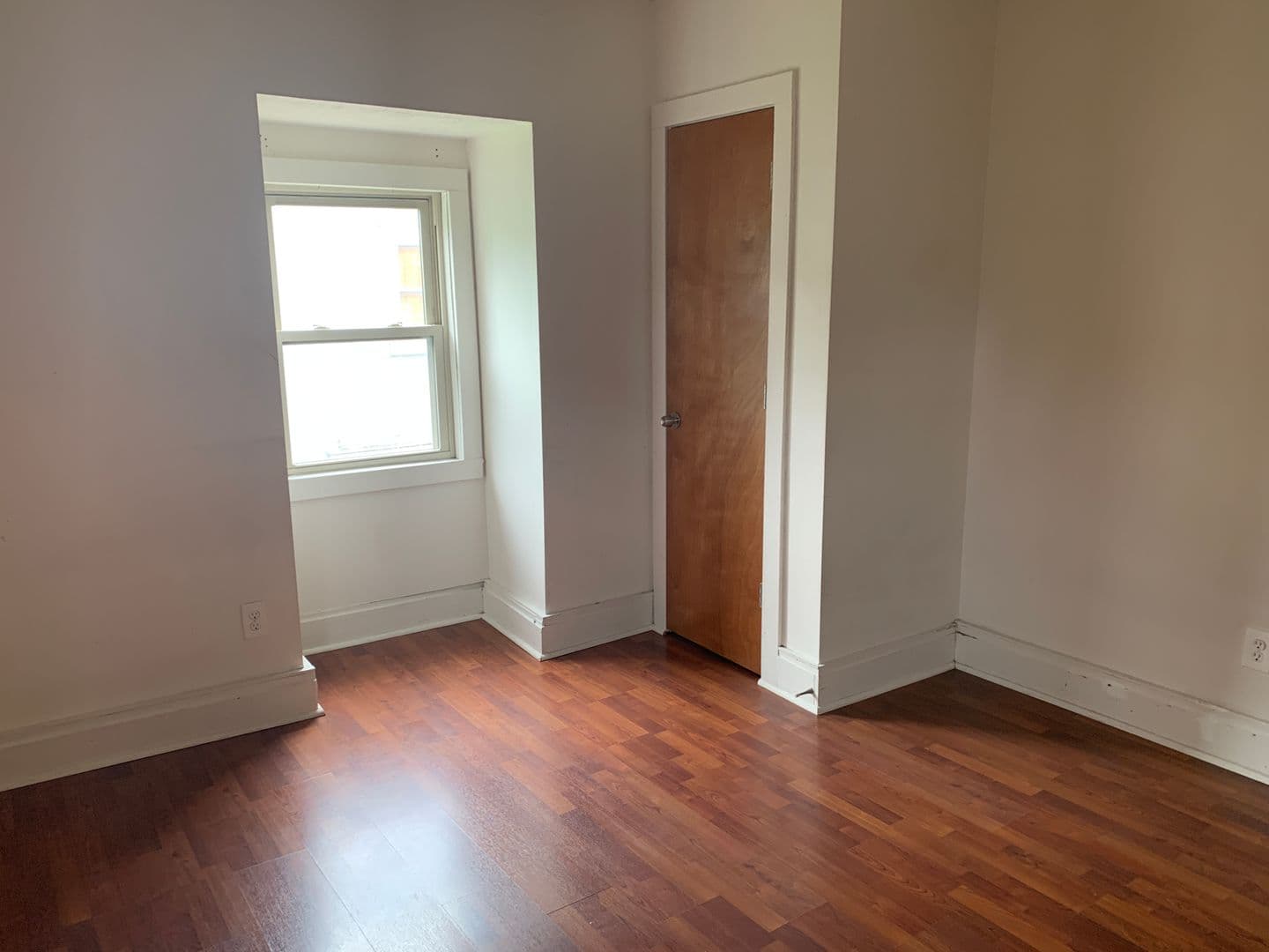 Pittsburgh Apartment: 3950-3952 Woolslayer Way