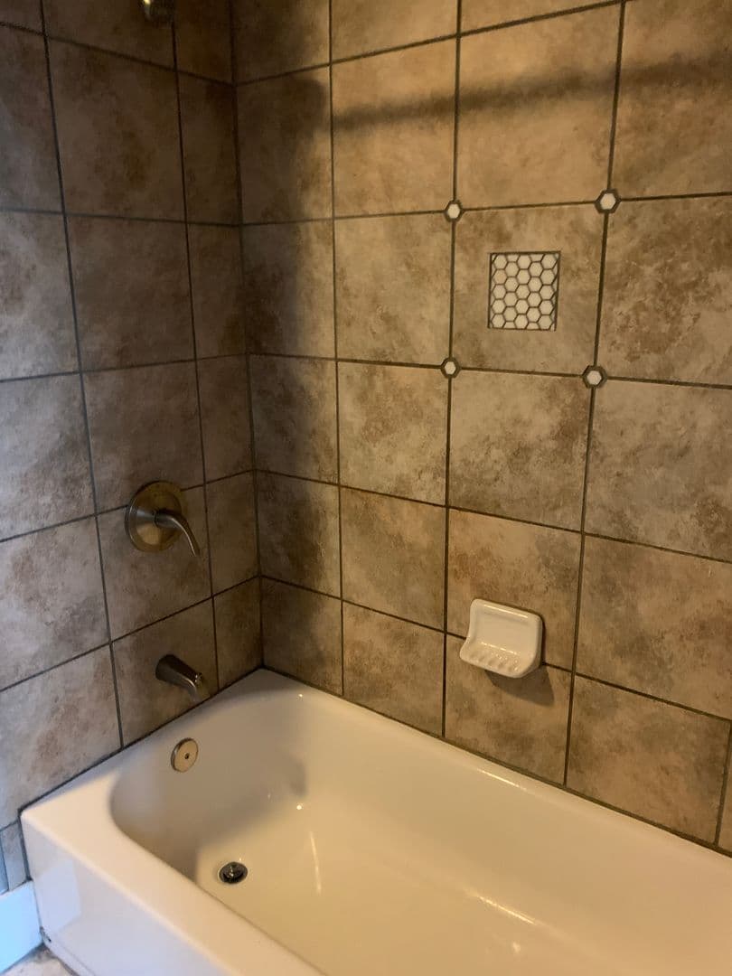 Pittsburgh Apartment: 302 S. Negley Ave.
