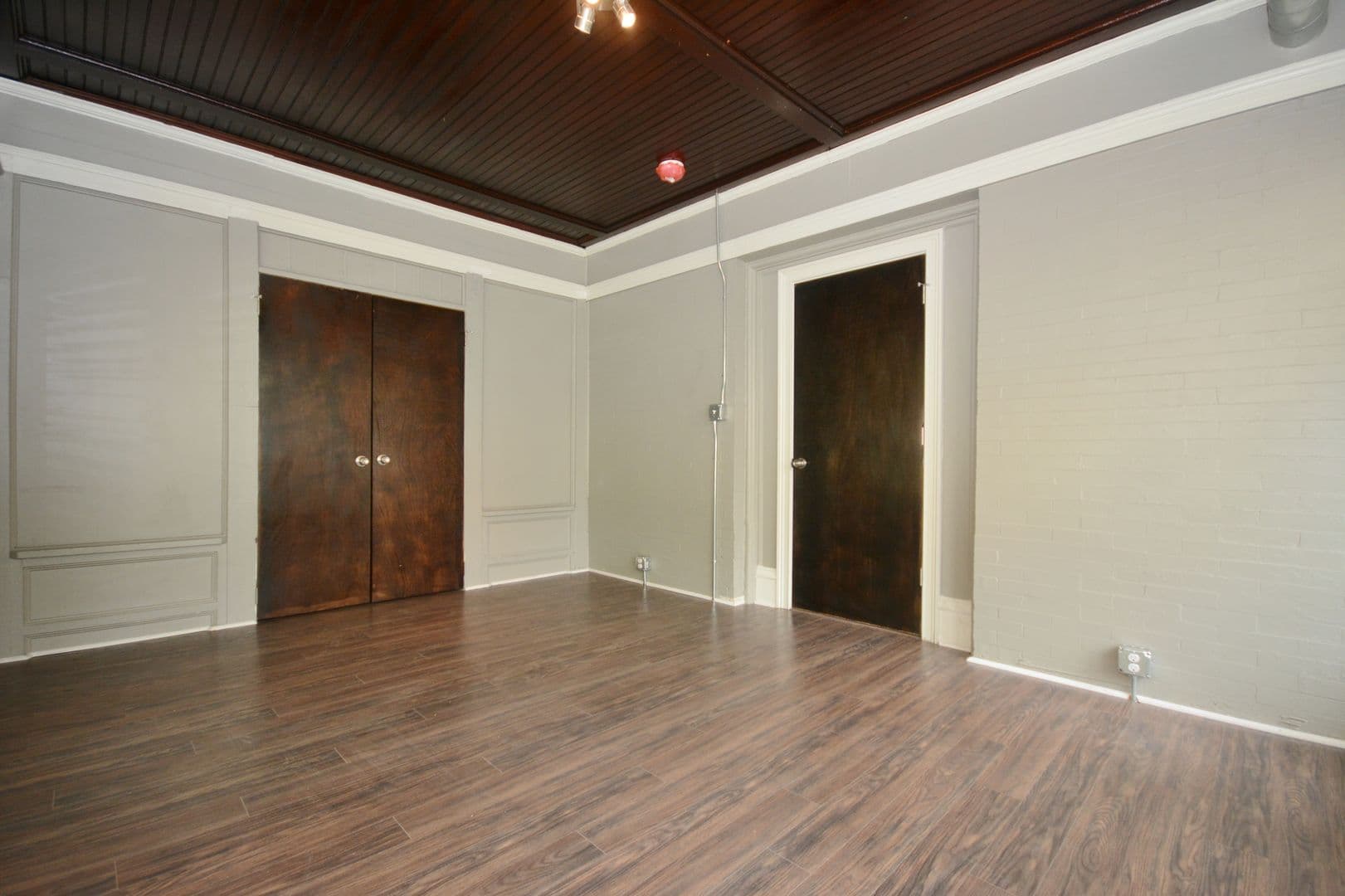 Pittsburgh Apartment: 302 S. Negley Ave.