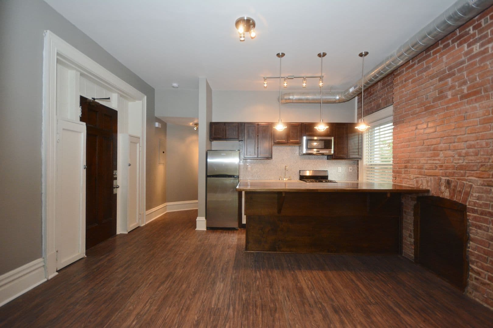 Pittsburgh Apartment: 302 S. Negley Ave.