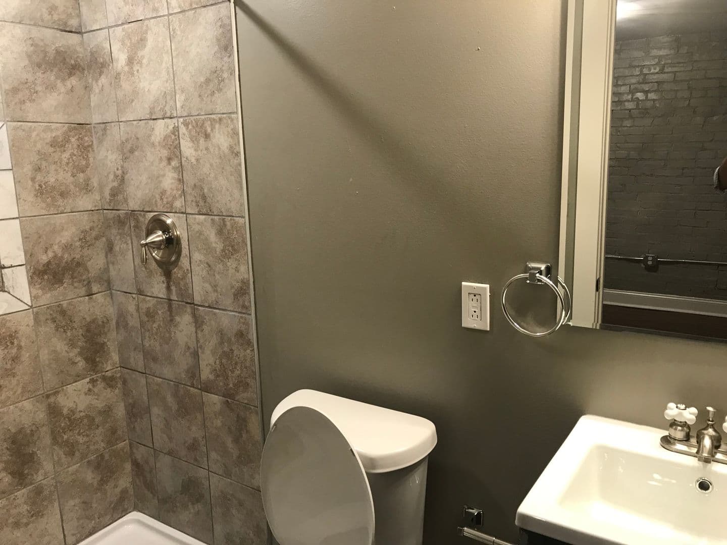 Pittsburgh Apartment: 327 N. Neville Street